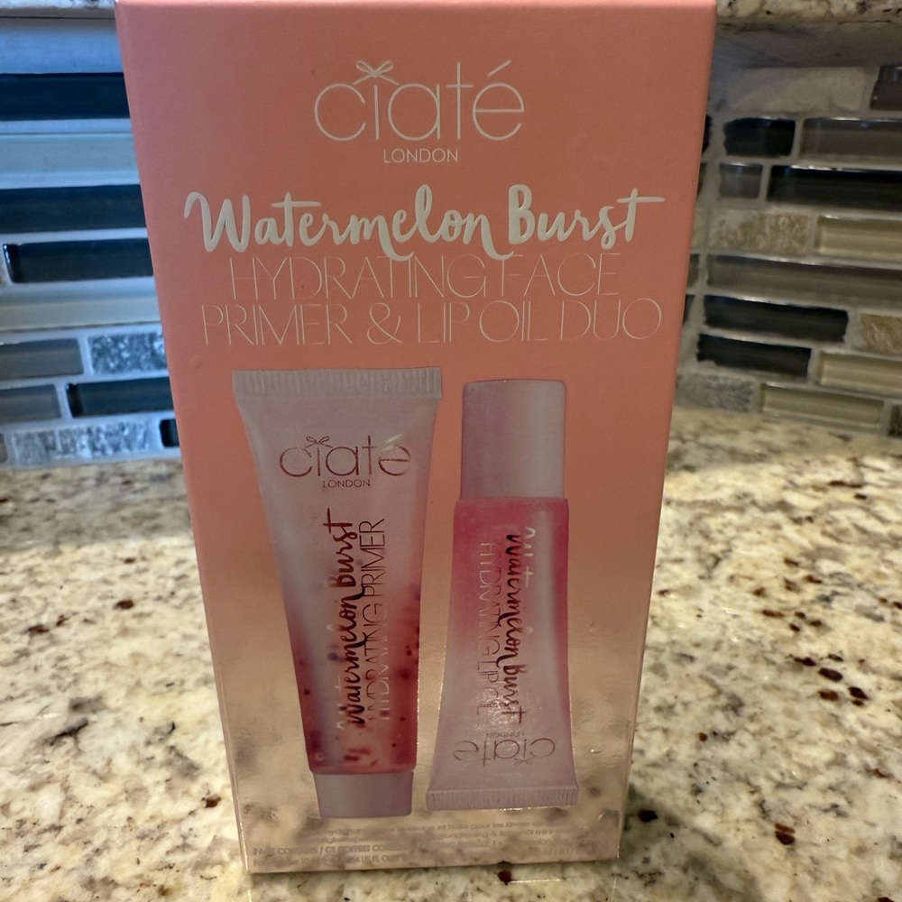 NWT Mini Watermelon Glow Hydrating Face Primer & Mini Lip Oil